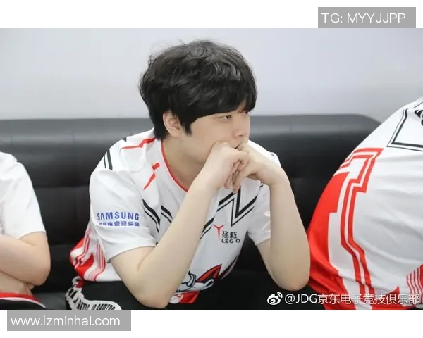 电竞比分高校联赛分析JDG团队配合表现的优劣与未来发展潜力